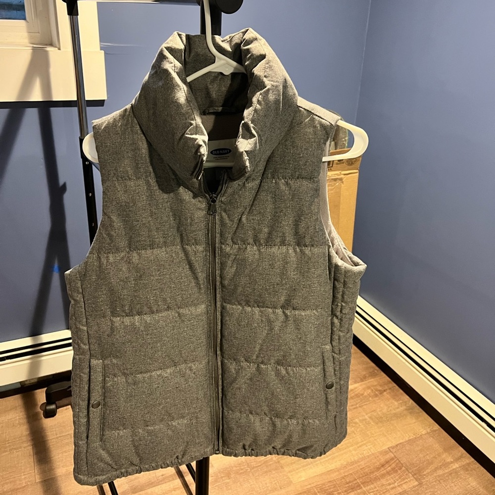 Old Navy grey vest